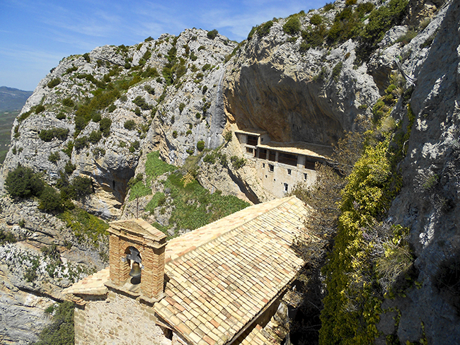 Ermita Virgen de la Peña de Aniés - Hoya de Huesca - Ruta del Silencio