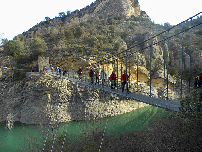 Puente colgante sobre el barranco Fondo - Montrebei - Montfalcó