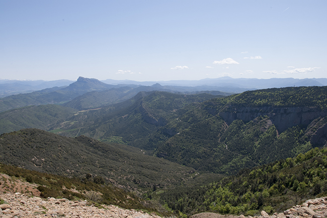 Vistas del valle con Peña Oroel al fondo - Pico Cúculo