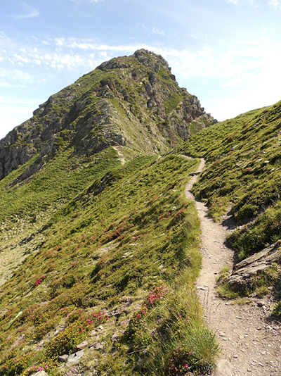 Collado de Bernau hacia el Pico de los Monjes - Astún - Valle del Aragón