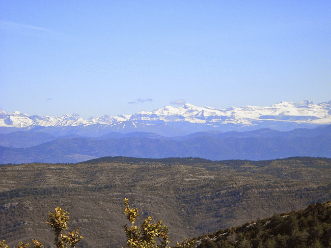 Vista del Pirineo desde pico Gabardiella